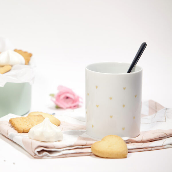 Un goûter en amoureux avec le mug petits coeurs