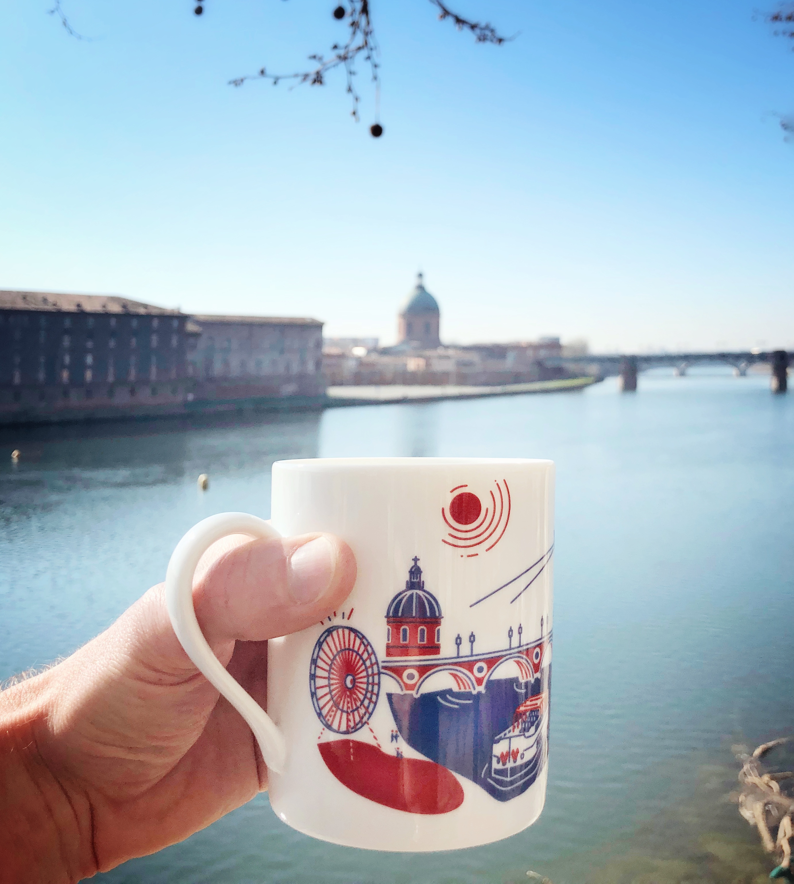Mug Toulouse photographié depuis le Pont-Neuf